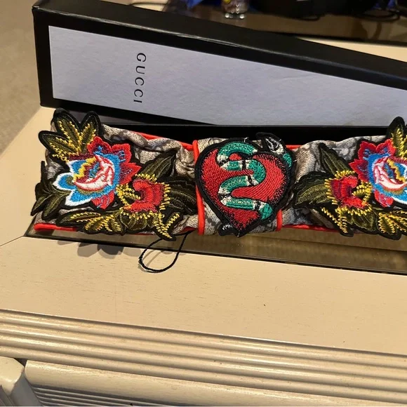 Gucci limited addition headband - Picture 3 of 9